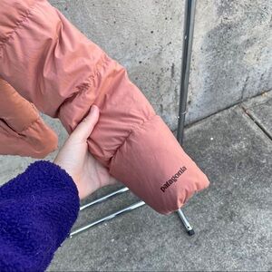 Patagonia W’s Silent Down Pink Puffer size XS